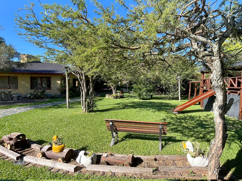 Bancos de jardín para acompañar a los chicos