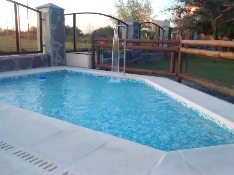 Vista del parque desde el área de piscina