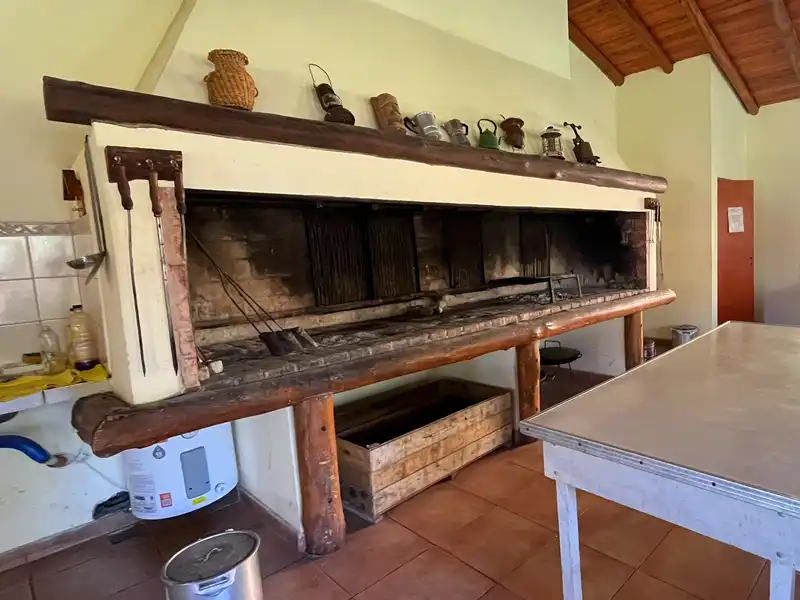 Parrillas cubiertas de gran tamaño